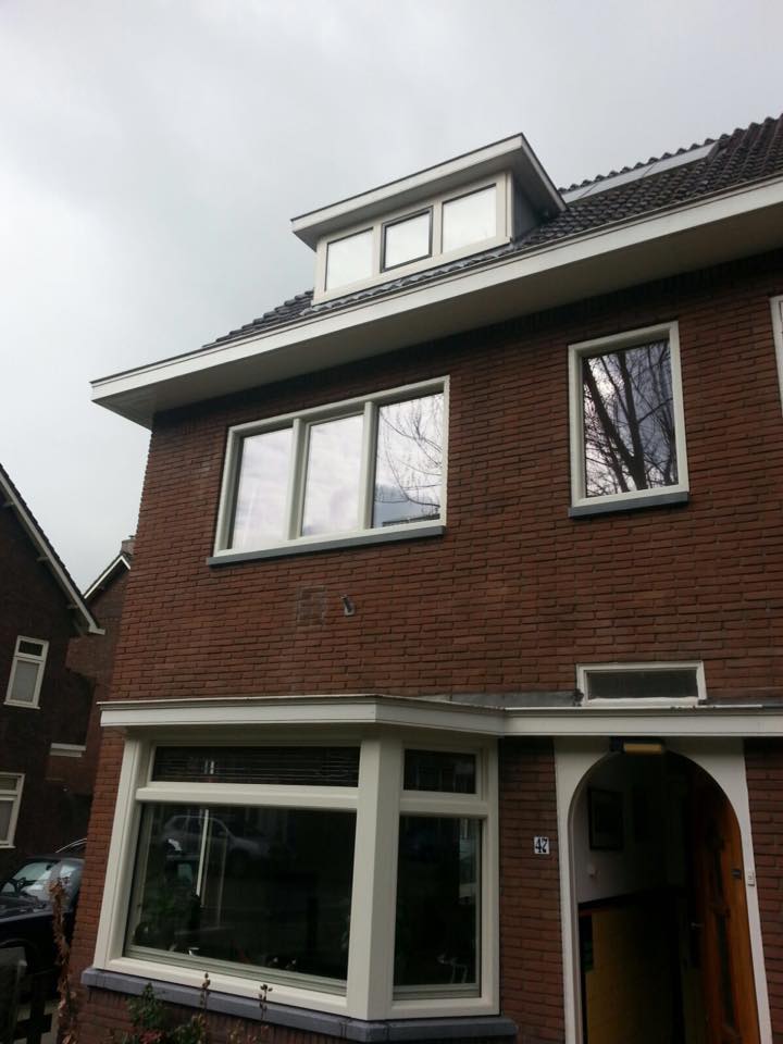 Knipping kozijnen en erker gemonteerd in een mooi oud huis te Utrecht!