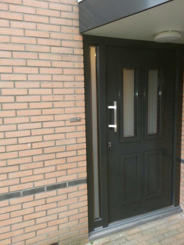 Knipping voordeur, hefschuifpui en achterdeuren gemonteerd te Wijk bij Duurstede!