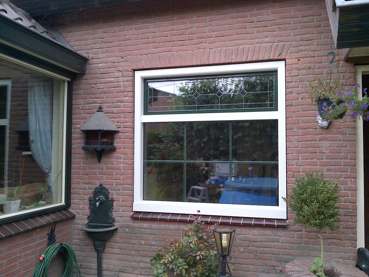 Knipping Classic kozijn gemonteerd met glas in lood te Maarssen.