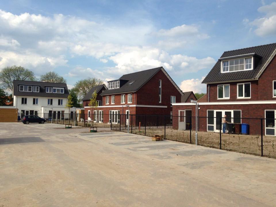 Meerdere traditionele dakkapellen met Keralit afwerking gemonteerd te Bunnik.