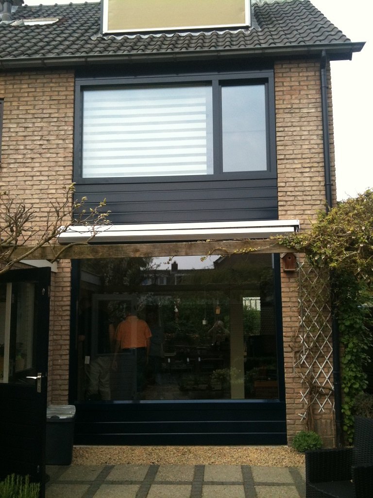 Onderhoudsvrije kozijnen en gevelbekleding geplaatst te Leusden.